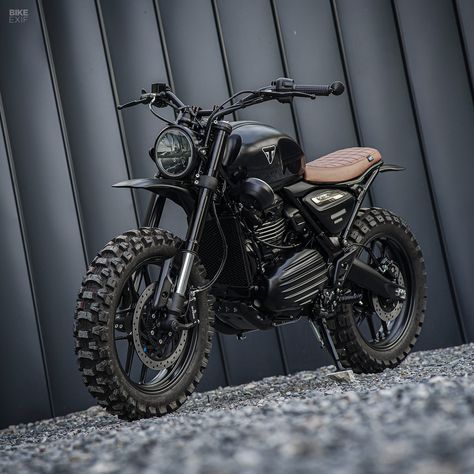 Wicked Cool: K-Speed's custom Triumph Scrambler 400 X and Speed 400 | Bike EXIF Vintage Scrambler Motorcycle, Triumph Scrambler Custom, Sportster Scrambler, Beginner Motorcycle, Scrambler Moto, Custom Triumph, Custom Bikes Cafe Racers, Tracker Motorcycle, Street Scrambler