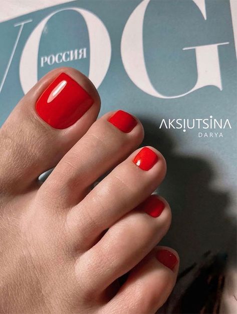 red toe nails, pedicure ideas, pedicures, pedicures 2022, toe nail polish, cute toe nail colors for light skin, cute toe nail colors, toe nail design, toe nail colors 2022, toe nail colors summer 2022, best nail polish color for toes, toe nail polish that goes with everything, cute toe nails Red Pedicure Ideas Summer, Pedicures For Fall Toenails, Toenail Polish Colors Fall 2022, Pretty Toenails Pedicures, Toenail Spring Colors, Summer Red Toe Nails, Toenail Polish Colors Spring 2023, Summer Red Pedicure, Red Nail Pedicure