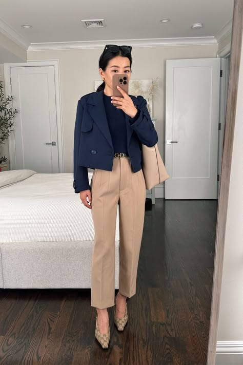 Petite friendly winter to spring transitional workwear Petite Corporate Outfit, Jw Service Outfits, Navy Blazer Outfit Women, Jw Outfits, Navy Blazer Outfits, Kibbe Gamine, Corporate Girlie, Navy Outfits, Corporate Girly