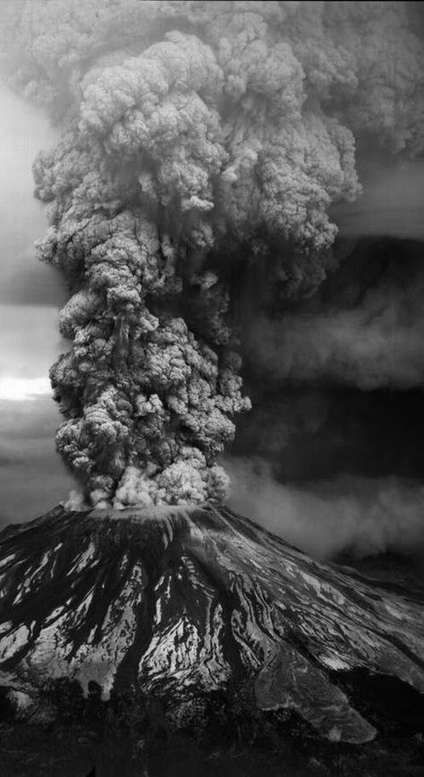 Mount St Helens, Pliny The Elder, Pompeii And Herculaneum, Roman City, Lava Flow, Active Volcano, St Helens, Pompeii, Aerial View