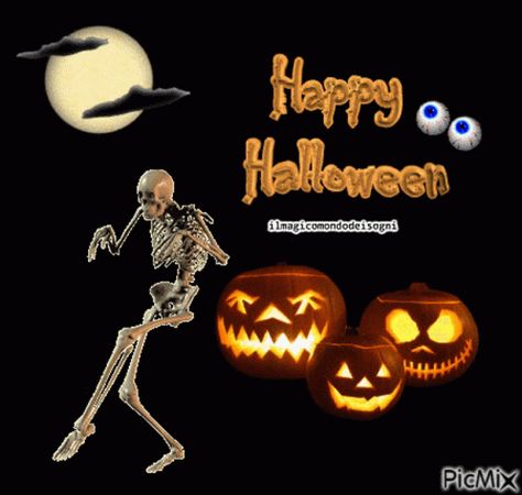 Happy Halloween Sneaking GIF - HappyHalloween Sneaking Skeleton - Discover & Share GIFs Happy Halloween Gif, Halloween Gifs, Halloween Live Wallpaper, Happy Halloween Pictures, Photo Halloween, Halloween Wallpaper Cute, Fröhliches Halloween, Cute Happy Birthday, Feliz Halloween