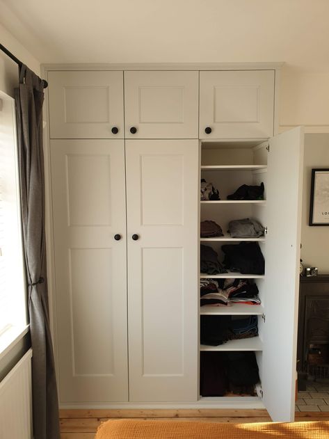 Built In Wardrobe Doors, Diy Fitted Wardrobes, Diy Built In Wardrobes, Alcove Shelves, Morris Homes, Furniture Wardrobe, Diy Storage Rack, Basement Remodel Diy, Diy Boho Decor