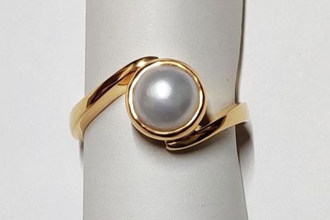 Muthyam Rings Gold For Women, Gold Pearl Ring Design For Women, Pearl Ring Designs Unique Gold, Pearl Gold Rings For Women, Moti Ring Design For Women, Muthyam Rings Gold, Moti Ring Design, Pearl Rings In Gold For Women, Gold Ring Design For Women Indian Simple