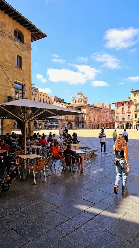 Daylife Vic, old town, Barcelona Inspo Board, Summer 2024, Old Town, Barcelona, Travel