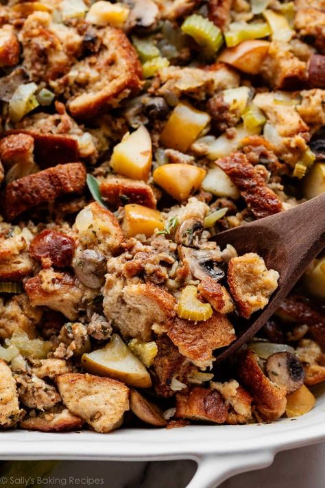 Cranberry Sausage Stuffing, Sausage And Herb Stuffing, Stuffing With Apples, Cranberry Sausage, Vegetarian Stuffing, Thanksgiving Pie Recipes, Stuffing Recipes For Thanksgiving, Sausage Stuffing, Best Sausage