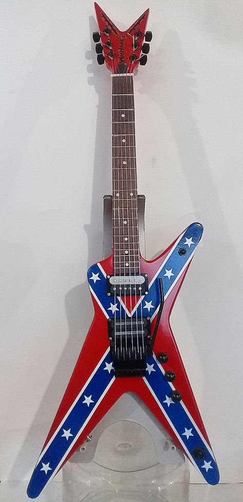 Dimebag Guitar, Dimebag Darrell Guitar, Washburn Guitars, Dimebag Darrell, Guitar Tattoo, Guitar Obsession, Guitar Wall, Cool Electric Guitars, Steel Guitar