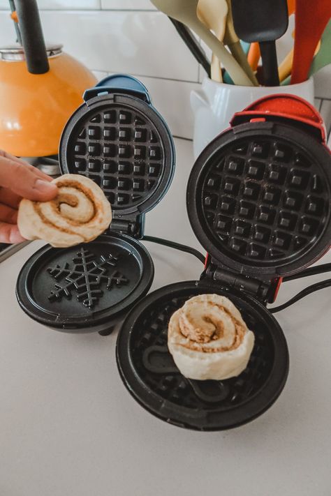 Looking for a tasty & super quick breakfast for Christmas to make under 10 minutes?!?! Try these cinnamon roll waffles! So fun to make & sure to be a crowd pleaser! Cinnamon Roll Waffle Maker, Waffles Dinner Ideas, Mini Waffle Maker Cinnamon Rolls, Cinnamon Roll In Waffle Maker, Seminary Breakfast Ideas, Cinnamon Rolls Waffle Iron, Cake Waffles Recipe, Breakfast With Waffles, Apple Fritter Waffles