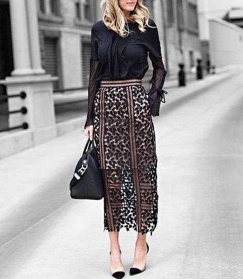 Robes Glamour, Mode Shoes, Black Lace Skirt, Stil Inspiration, Modieuze Outfits, Olivia Palermo, Mode Inspo, 가을 패션, Inspired Outfits