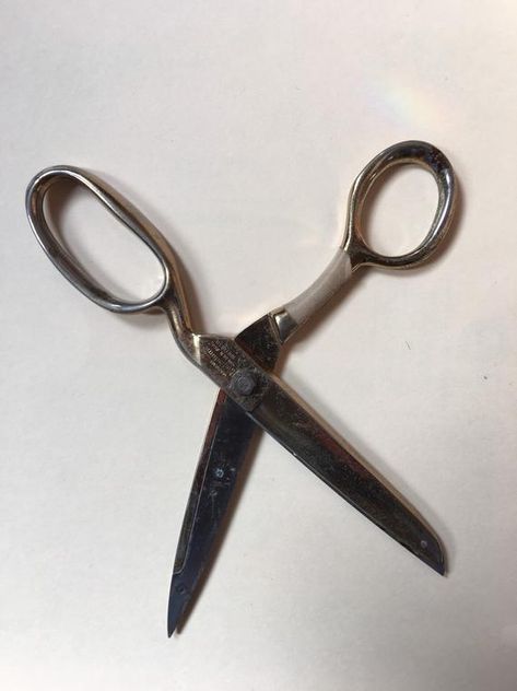 Gothic Scissors, Madame Pompadour, Vintage Scissors, My Goal In Life, Foot Jewelry, Vintage Gold, Vintage Items