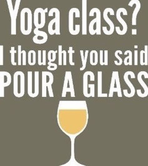 Funny Wine Quotes, Tgif Funny, Funny Drinking Quotes, Wine Meme, Wine Quotes Funny, Friday Quotes Funny, Wine Mom, Drinking Quotes, Love Truths