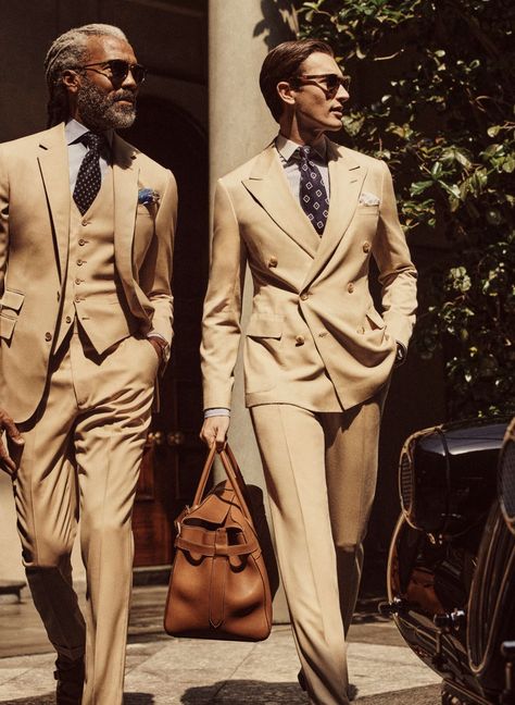 Pitti Uomo Street Style, Suit Brown, Outfit Suit, Ralph Lauren Suits, Successful Men, Ralph Lauren Style, Fashion Friday, Old Money Style, Ralph Lauren Purple Label