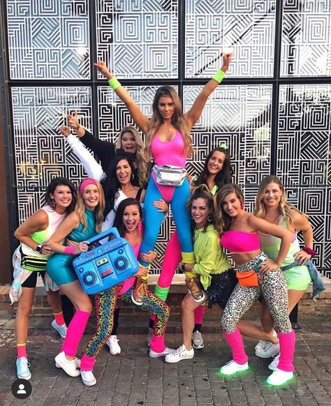 Costume Année 80, 80s Theme Party Outfits, 80s Party Costumes, 80s Fashion Party, Carnaval Outfit, 80s Birthday Parties, Look 80s, 80s Workout, 80s Party Outfits