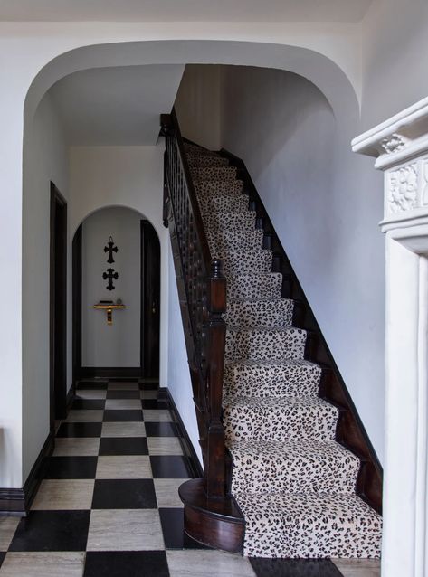 Leopard Carpet, Aesthetic Chicago, Chicago Apartment, Buying Carpet, White Carpet, Cheap Carpet Runners, Apartment Aesthetic, Stair Runner Carpet, Entry Hall