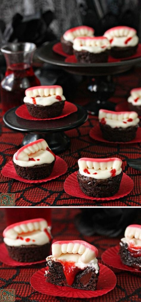 Terror In Transylvania Party, Vampire Brownies, Halloween Fingerfood, Buffet Halloween, Menu Halloween, Postres Halloween, Bolo Halloween, Vampire Bites, Halloween Food Desserts