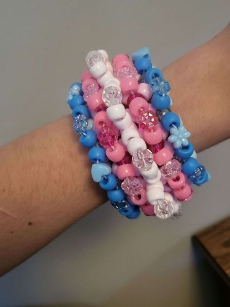 Kandi With Charms, Trans Kandi Cuff, Kandi Possum, Small Kandi Ideas, Kandi Bracelets Cuff, How To Make Kandi, Kandi Butterfly, Pastel Kandi, Kandi Cuff Ideas