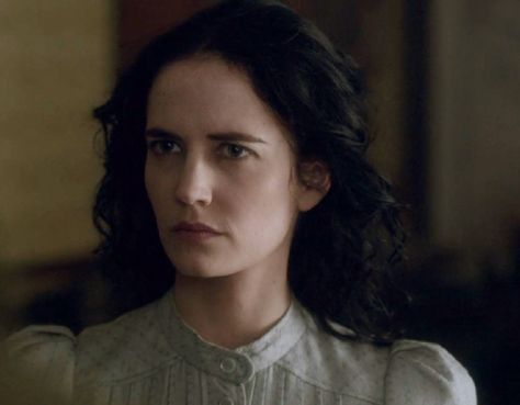 vanessa ives Walburga Black Fancast, Walburga Black Aesthetic, Vanessa Ives Aesthetic, Penny Dreadful Vanessa Eva Green, Reading Dostoevsky, Lestrange Aesthetic, Marauders Cast, Vanessa Ives, Walburga Black