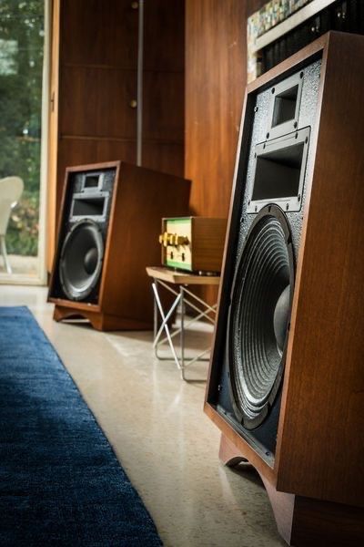 Audiophile Room, Hifi Room, Klipsch Speakers, Audiophile Listening Room, Audiophile Speakers, Vintage Speakers, Listening Room, Audio Room, Audio Design