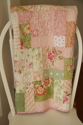 shabby chic 9 patch baby/toddler quilt | lullaby lucy | Flickr Victorian Quilt Patterns, Baby Girl Quilt Ideas, Shabby Chic Quilt Patterns, Colchas Quilting, Girl Quilts Patterns, Shabby Chic Quilts, Chic Quilts, Shabby Chic Living, Shabby Chic Living Room