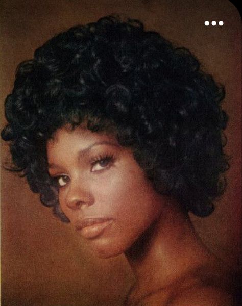 70s Black Women, Vintage Black Glamour, Black Femininity, Actrices Hollywood, Black Excellence, Vintage Glamour, Black Culture, Hair Art, Afro Hairstyles