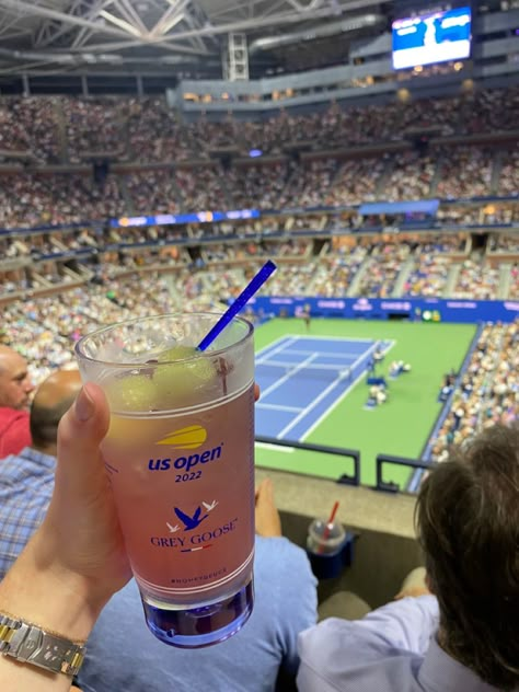 Us Open Tennis Aesthetic, Tennis Vision Board, Us Open Aesthetic, Tennis Wag, Honey Deuce, Jana Core, Sports Wife, Tennis Season, Tennis Core