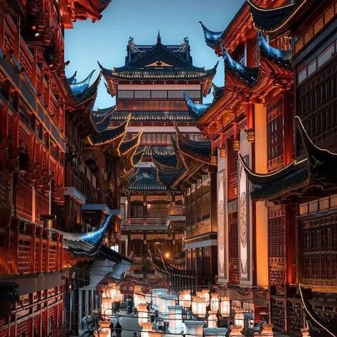 Shanghai, China 🌆, is a city of stunning contrasts, blending futuristic skyscrapers 🌃 with lush green parks 🌳. Its skyline sparkles with innovative architecture 🌟, while its coastal beauty along the South China Sea 🌊 offers serene beaches 🏖️. The vibrant city life 🏙️, bustling markets 🛍️, and cultural landmarks 🏯 make Shanghai a captivating destination for all. 📍 shangai 📌 𝐂𝐨𝐮𝐧𝐭𝐫𝐲 : China 🇨🇳 📷 @steven.yrh . . 🐾 𝐅𝐨𝐥𝐥𝐨𝐰 @epicworldofficial for more stunning photos 🐾 . . 𝐓𝐚𝐠 👥 someone with whom... Shanghai City, Pagoda Lanterns, Old Shanghai, China City, Mountain City, Innovative Architecture, Nature Tour, Lantern Festival, South China Sea