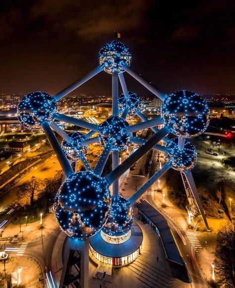 Civil Engineering Discoveries on LinkedIn: Top view of The Atomium in Brussels, Belgium. 🇧🇪🇧🇪🇧🇪
✈️😍���😃To Find… Belgium Brussels, Event Bar, Belgium Travel, Holiday Offer, Brussels Belgium, Foto Art, World's Fair, Tour Operator, Drone Photography