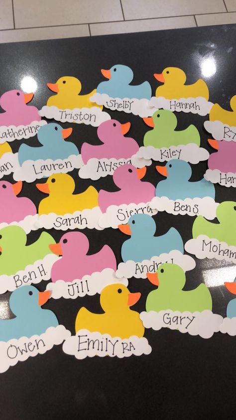 September Cubby Tags, Locker Name Tag Ideas, Summer Cubby Tags Preschool, Door Tags College, Door Decs Ra Spring, College Door Name Tags, Door Decorations Resident Assistant, Door Tag Ideas Resident Assistant, Ra Door Tag Ideas