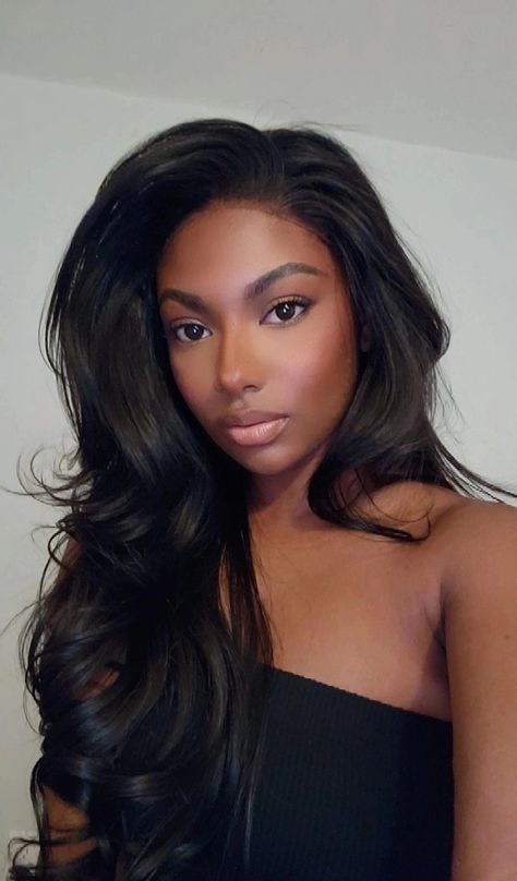 Layered Blowout, Wig Black Women, Engagement Photo Hair, Wig Side Part, Blowout Curls, Face Framing Hair, Volume Curls, Framing Layers, Side Part Hairstyles