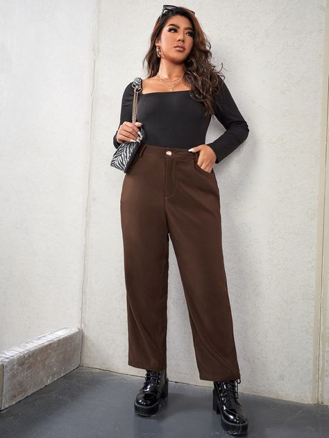 Brown Pants Outfit Midsize, Plus Size Brown Pants Outfits, Brown Pants Outfit Plus Size, Brown Palazzo Pants Outfit, Brown Trousers Outfit, Moms Outfit, Corporate Girly, Slacks Outfit, Brown Pants Outfit