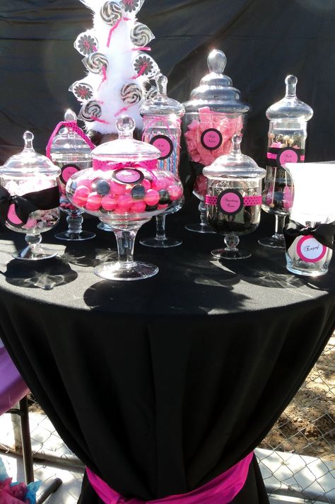 Pink and Black Party | ... of Sugar Custom Candy Buffets: Back to Back in Pink and Black Bar A Bonbon, Candy Buffet Tables, Hot Pink Weddings, Candy Station, Black Candy, Deco Rose, Hollywood Wedding, Quince Ideas, Custom Candy