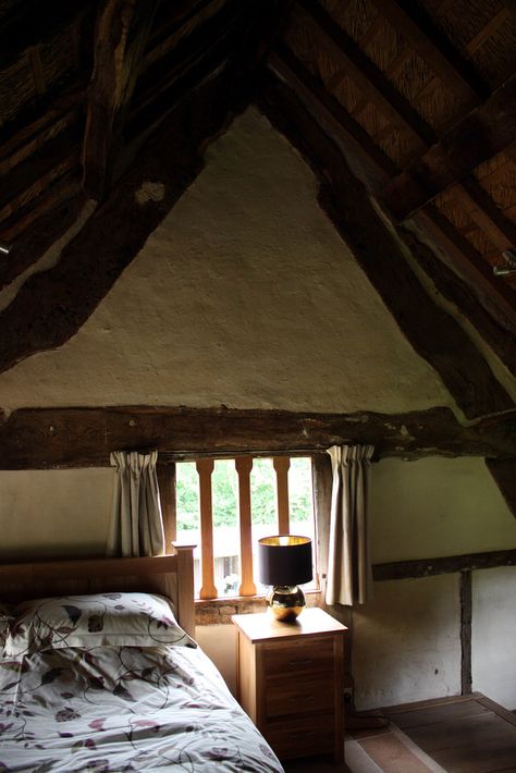 Hacton Cruck Medieval Cottage (Holiday Let) | by flambard Medieval Cottage Interior, Kings Bedroom, Log Cabin Loft, Medieval Fairytale, Medieval Cottage, Medieval Home Decor, Cottagecore Lifestyle, Book In Hand, Tony Jones