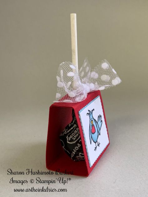 Dum Dum Lollipops, Tootsie Pop, Candy Treats, Treat Holders, School Treats, Hey Love, Candy Crafts, Candy Favors, Candy Holder