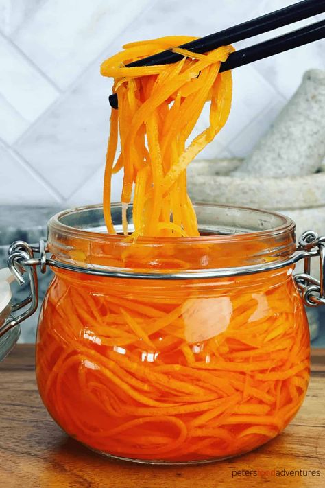 Sweet Pickled Carrots Recipe, How To Julienne Carrots, Kimchi Recipe Ideas, Kimchi Soup Recipe, Quick Pickled Carrots, Pickled Carrots Recipe, Kimchi Soup, Yeast Dough Recipe, Julienned Carrots