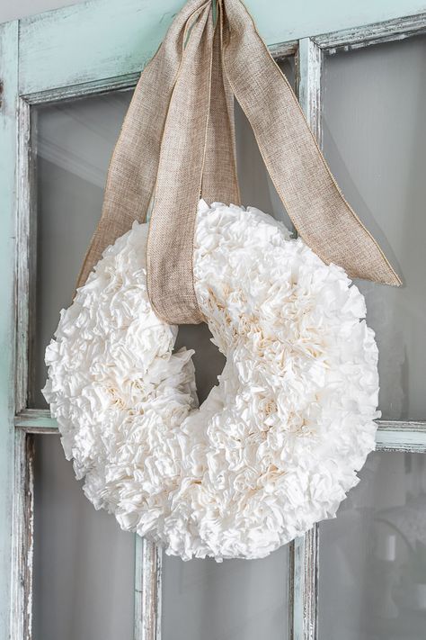 How To Make A Coffee Filter Wreath, Coffee Filter Wreath Diy How To Make, Coffee Filter Wreath Christmas, Coffee Filter Christmas Wreath, Diy White Wreath, Coffee Filter Wreath With Ribbon, Coffee Filter Crafts Christmas, Coffee Filter Ornaments, Cone Coffee Filter Crafts