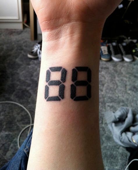 Tato Jam, 88 Tattoo, Tato Tradisional, Tattoo Number, Christian Sleeve Tattoo, Tato Dengan Makna, Omerta Tattoo, Cool Wrist Tattoos, Number Tattoos