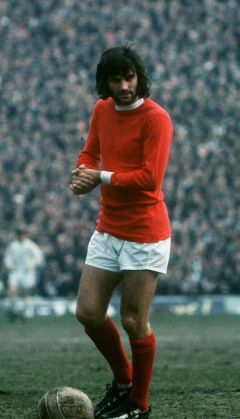 George v Leeds English Football Stadiums, Manchester United Shirt, Sporting Legends, Soccer Photography, Manchester United Legends, Match Of The Day, George Best, Manchester United Football Club, Manchester United Football