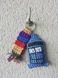 Not long ago we had a post featuring Dr. Who inspired knitting patterns.  It was such a big hit and we had so many asking for Dr. Who inspired Crochet patterns that we decided to give you just that… Dr Who Scarf, Doctor Who Crochet, Doctor Who Crafts, Geeky Craft, Crochet Geek, Geek Crafts, Chain Pattern, Crochet Keychain, Crochet Free