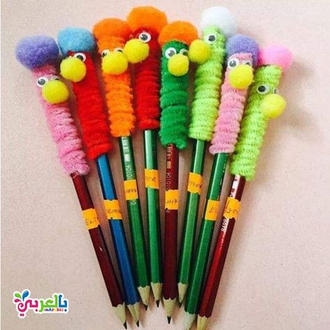 Pencil Topper Crafts, Market Day Ideas, Kerajinan Diy, Pencil Crafts, Diy Pencil, Diy Crafts For Girls, Pipe Cleaner Crafts, Back To School Crafts, Pom Pom Crafts