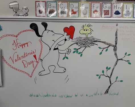 Valentine's Day Valentines Day White Board Ideas, Valentine’s Day Whiteboard Ideas, Valentines White Board Ideas, Erase Board Drawings, Dry Erase Board Drawings, Valentine Chalkboard Art, White Board Ideas, Fav Teacher, Dry Erase Board Art