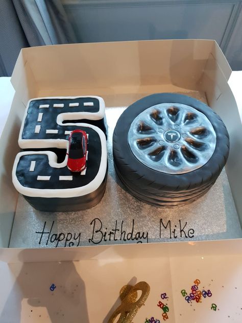 50 Cake Ideas, 50 Cake Birthday Men, Birthday Cake 50th Man, Cake 50th Birthday Men, 50th Birthday Party Ideas For Men Cake, 50 Th Birthday Cake For Men, Classic Car Birthday Cake, 50th Birthday Cake For Men, Funny 50th Birthday Cakes