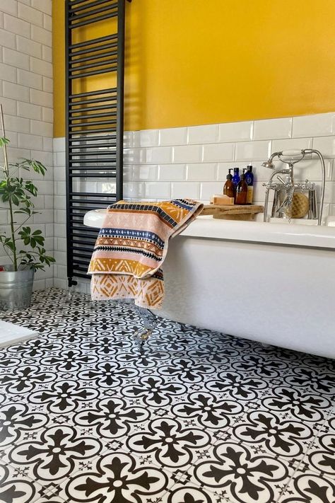 Bathscaping - Bold bathroom with bath mat and tray Gray Herringbone Floor, Tile Ideas For Small Bathrooms, Bathroom Tiles Images, Small Shower Room, Metro White, Spa Inspired Bathroom, Wet Room Shower, Ideas For Small Bathrooms, Patterned Tiles