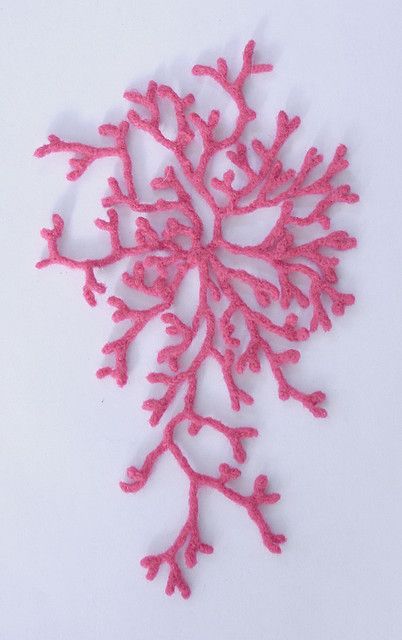 organic looking coral out of wool Crochet Egg Cozy, Ocean Embroidery, Coral Crochet, Crochet Fish, Felted Art, Creative Textiles, Lego Room, Form Crochet, Felt Projects