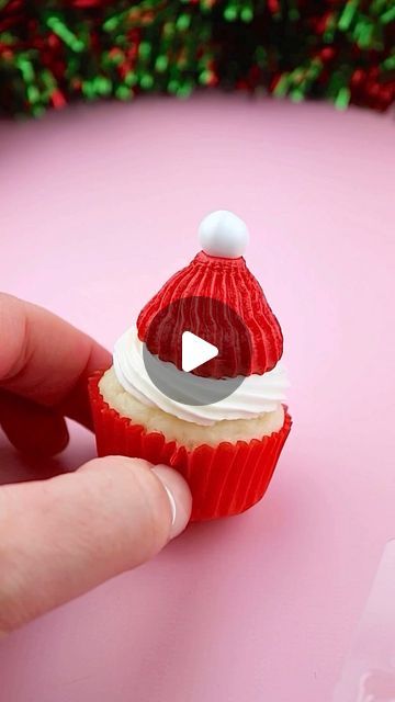 Erin | Caker & Content Creator | Point Pleasant, NJ on Instagram: "Santa hat minis.  Also if you need to hear it….ALWAYS decorate your cupcakes in the containers, trust me!  I can’t believe its Christmas Eve, this is one of my favorite days of the entire year, how about you?
•
•
#christmasbaking #christmas #cupcakes #cupcake #cupcakedecorating #christmascake #cake #cakes #cakedecorating #cupcakedecorating #cupcakesofinstagram #bakingfun #easyrecipes #recipe #foodnetwork #foodie #cakesofinstagram #cakedecorating #cakevideo #foodvideo #explode #christmascookies #kidsbaking #foodhacks #bakersofinstagram" Christmas Cupcakes Decoration, Its Christmas Eve, Its Christmas, Point Pleasant, Christmas Dessert, Baking With Kids, Cake Videos, Christmas Cupcakes, Cupcakes Decoration