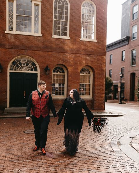 Walking under the rain in Salem MA on a fall day with the love of your life 🍂 When I was asked to photograph this amazing elopement I was so honored and excited to return to my favorite city 🖤 I got to capture amazing images at amazing locations that Salem can only provide. I can’t wait to be back next year to capture another elopement 💍✨ Walking Under The Rain, Amazing Locations, Under The Rain, Salem Ma, Love Of Your Life, Amazing Images, Fall Day, Love Your Life, Elope Wedding