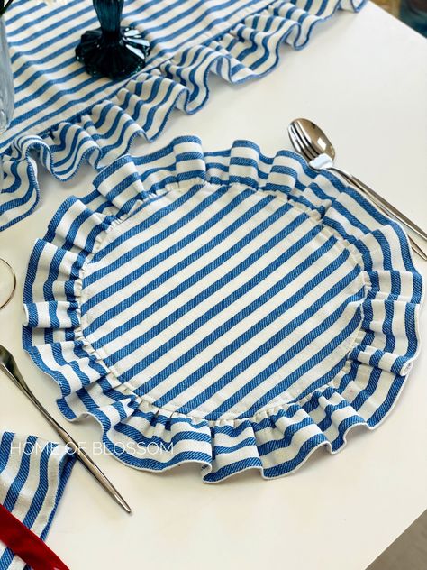 Description:Blue Stripe Vintage Linen Placemat with ruffle, Blue Striped Linen Rectangle Linen Placemats, Natural Boho Linen Placemats, linen tablecloth. Ruffled linen placemats are a simple way to transform a table from the everyday to the special occasion. Classic, simple and elegant, casual linen place mats are perfect for daily use, but as well they will give a finishing touch to your festive, Christmas or Easter table or will take your wedding design to the next level. These beautiful cloth Diy Sewing Placemats, Placemat For Round Table, Black Placemats Table Setting, Place Mats Diy, Lunch Table Decor, Sewn Placemats, Ruffle Placemats, Placemats Ideas Diy, Table Mats Ideas