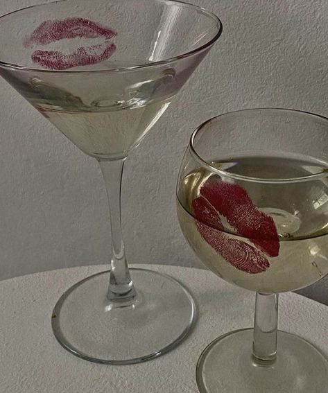 City Glam Aesthetic, Martini Aesthetic Vintage, Ego Core, Maggie Aesthetic, Dirty Martini Aesthetic, Liquor Aesthetic, Party Branding, Martini Aesthetic, 25th Bday