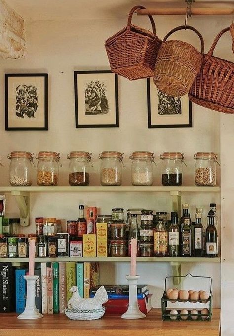 Kitchen Side Board, Parisian Kitchen, Earthy Home, Kitchen Dinning, Apartment Kitchen, Tiny Kitchen, Apartment Inspiration, Dream House Decor, My New Room