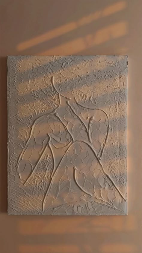 Textured Canvas Art With Words, Textured Art For Beginners, Plaster Canvas Art Diy, Spackle Art Texture Diy, Canvas Plaster Art, Diy Plaster Art Canvas, Spackle Art, Hot Glue Art, Bathroom Canvas Art