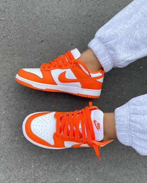 Skor Sneakers Nike, Παπούτσια Nike Free, Nike Blazer Outfit, Orange Jordan, Buty Jordan, Zapatillas Nike Jordan, Обу�вь Air Jordan, Buty Marki Nike, Boty Nike