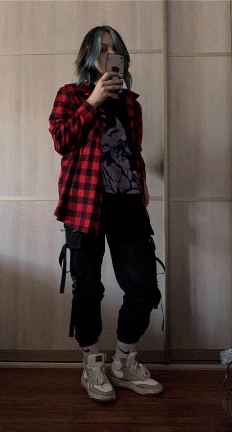 Dark Tomboy Outfits, Rock Alternative Aesthetic, Red Emo Outfits, Book Nerd Aesthetic Outfit, Grunge Nonbinary, Bisexual Outfits Style, Genderfluid Fashion, Red And Black Outfits, Rad Clothes